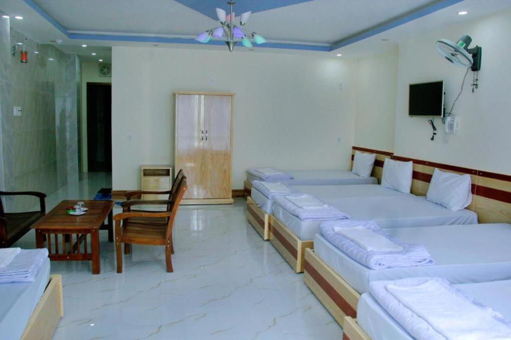 Yen Vy 04 Luxury Hotel Quy Nhon Exterior foto
